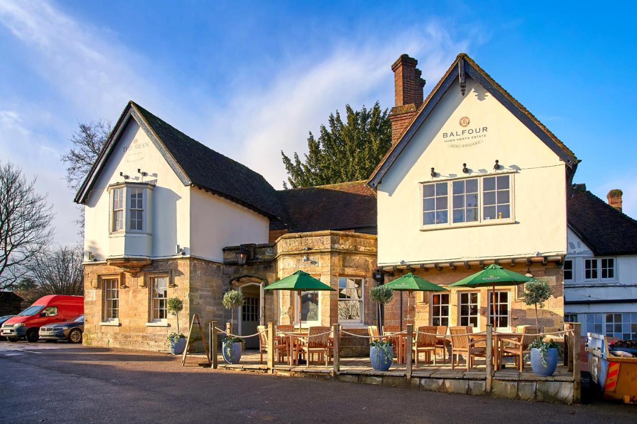 The Swan At Forest Row Exteriér fotografie
